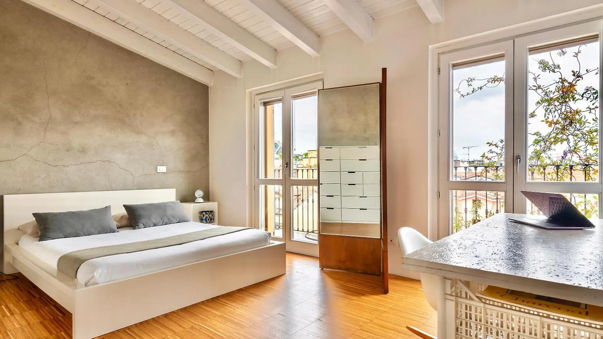 Luxury Apartment, Open Space, Milano Centro kontakter